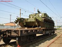 В Крыму зафиксирован грузовой поезд с платформами, на которых находились БТРы с надписями «За Донбасс» и «За Новороссию» /Лысенко/